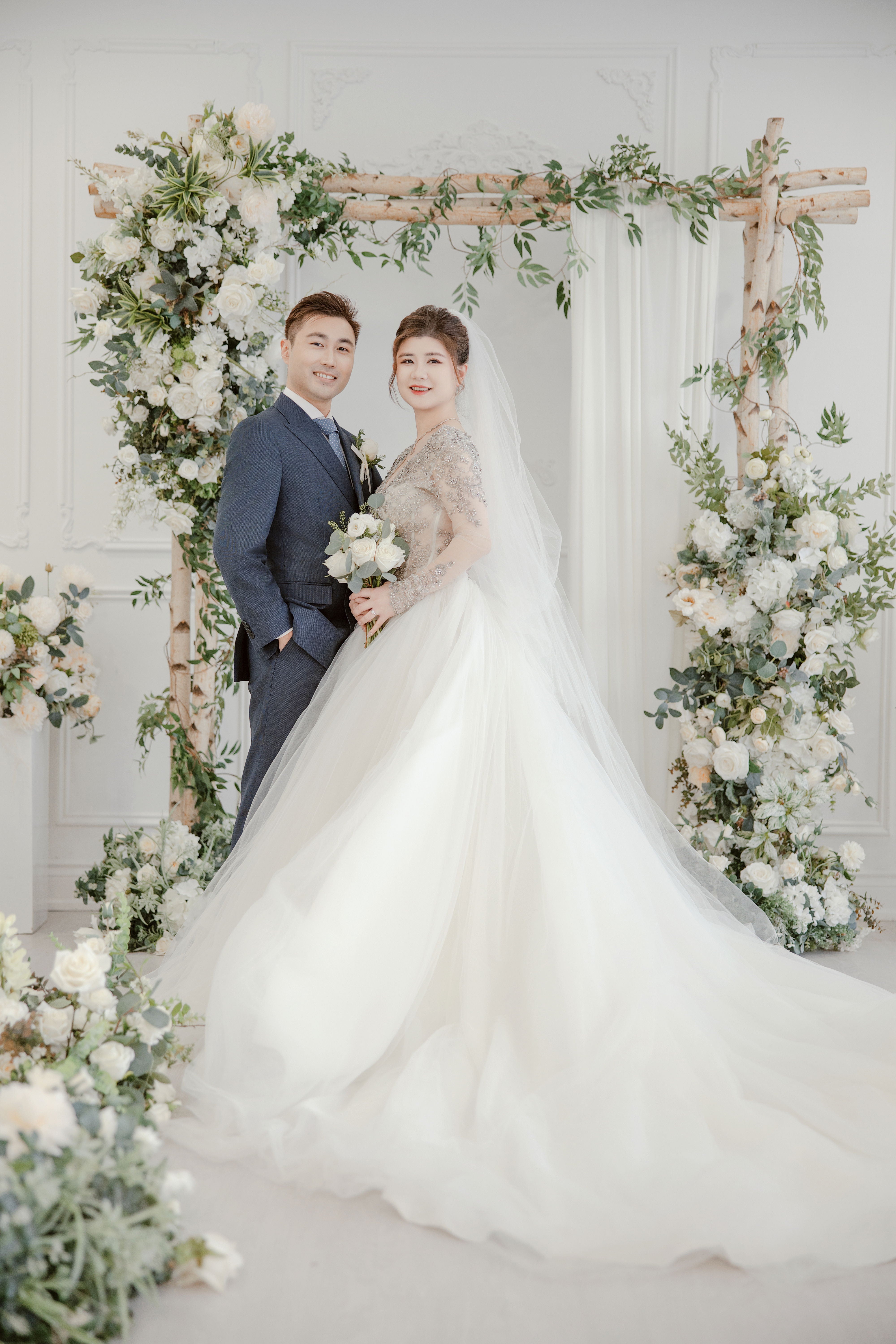Wedding Gown Rental (Indoor Only) Add On – Small Wedding Venue Toronto Wedding Gown Rental (Indoor Only) Add On – Small Wedding Venue Toronto